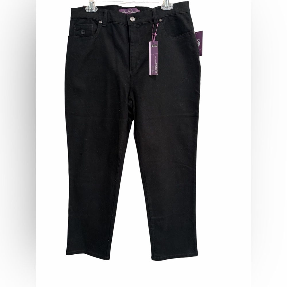 NWT Gloria Vanderbilt Amanda slimming Black Jeans